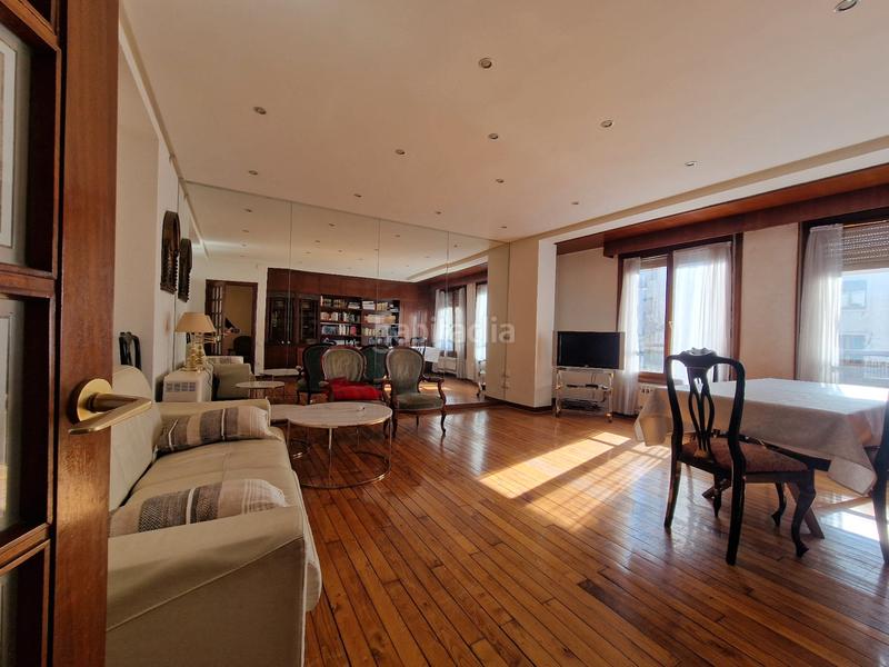 Foto 0537d17c-854c-496f-a1b3-3b37ba0bd780. Piso espacioso piso en calvo sotelo en Centro - Ayuntamiento Santander