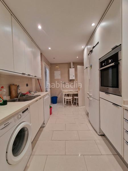 Foto 1e76b72a-8280-4621-8019-411d1eb7c552. Piso espacioso piso en calvo sotelo en Centro - Ayuntamiento Santander