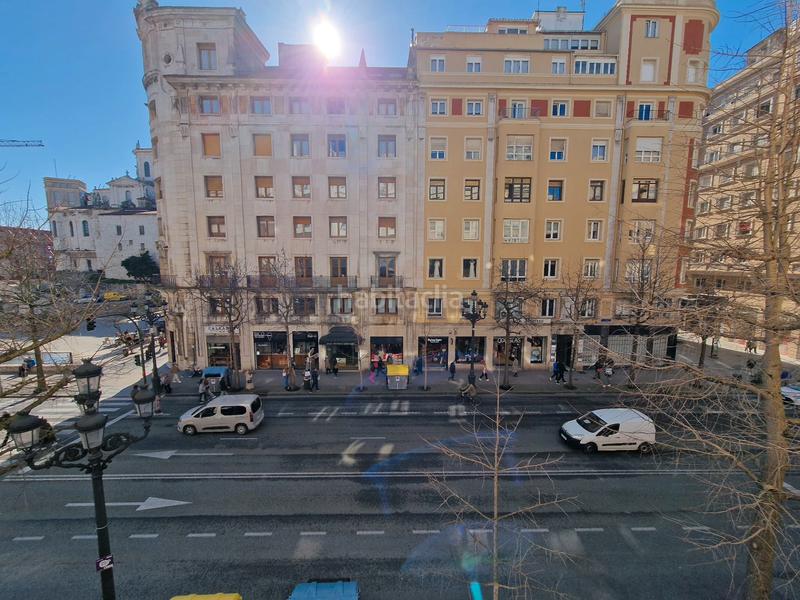 Foto 8c388abd-24d2-4df4-8a8a-4a1032c9f18b. Piso espacioso piso en calvo sotelo en Centro - Ayuntamiento Santander