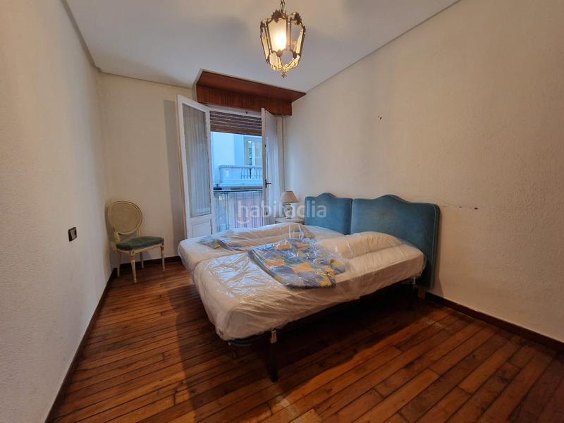 Foto 9cf50444-ac3d-41d6-8777-322ff491da6a. Piso espacioso piso en calvo sotelo en Centro - Ayuntamiento Santander