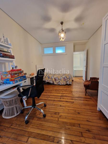 Foto 9ee7ebce-147c-4f0c-8aa8-daba4c8763c3. Piso espacioso piso en calvo sotelo en Centro - Ayuntamiento Santander