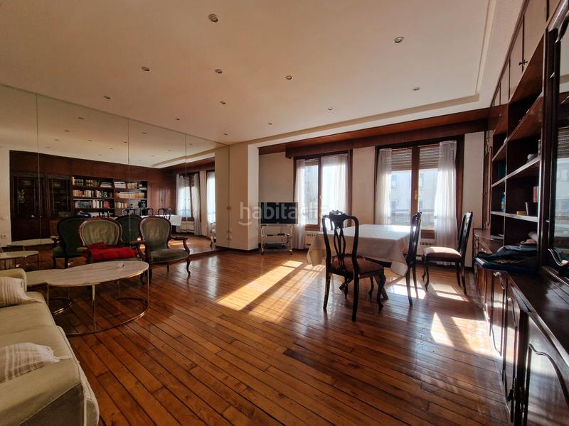 Foto b540b0e3-7b61-4297-9713-416936e49612. Piso espacioso piso en calvo sotelo en Centro - Ayuntamiento Santander