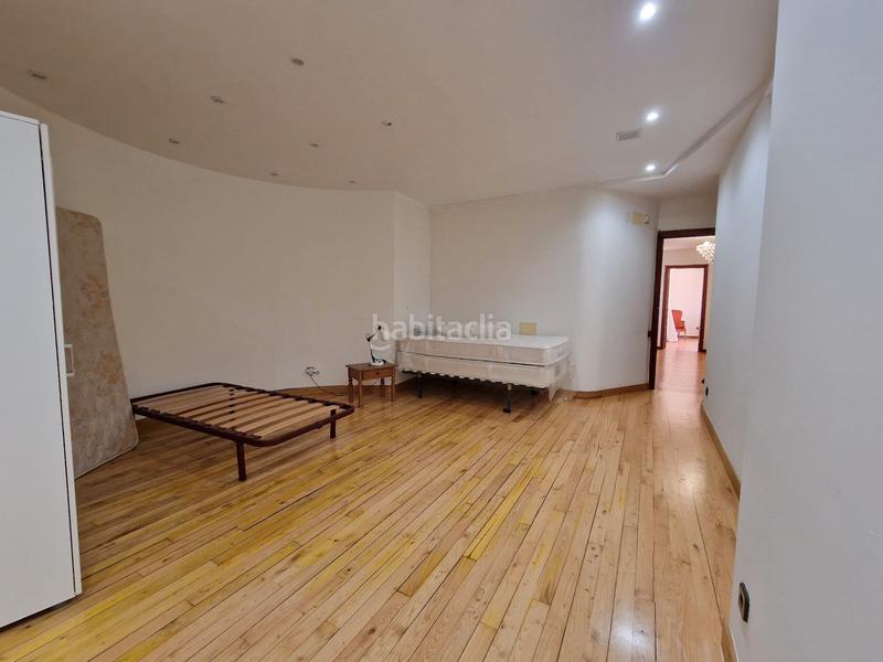 Foto dfd4575e-7534-43dd-94f8-98e11f771593. Piso espacioso piso en calvo sotelo en Centro - Ayuntamiento Santander