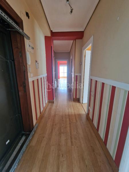 Foto e71d7724-f604-4799-9c52-b8d9b71187c5. Piso  con terraza al sur en Centro Torrelavega