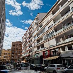 Pis  Calle félix apellaniz. Piso en torrelavega con terraza al sur