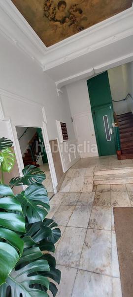 Foto b5cea4a8-1168-4032-bbe5-7b6a3df39bed. Ático en calle isabel la católica 3 ático para reformar en edificio emblemático en pleno centro . en Santander