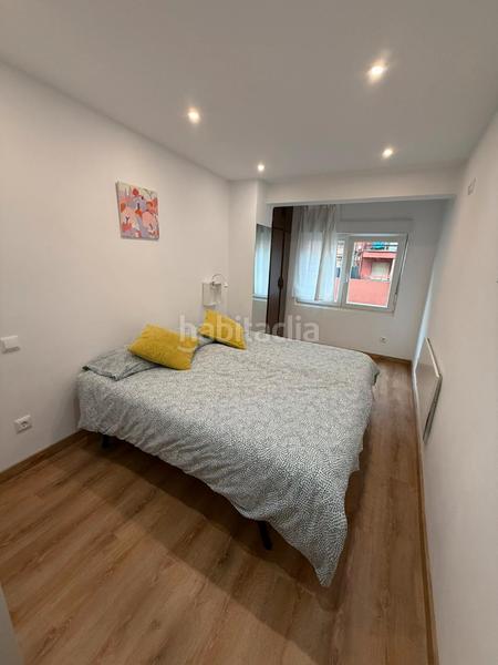 Foto 48b045f4-f2c3-4d06-8be2-81a3e5e47589. Pis a calle nicolás salmerón 10 a Castilla - Hermida Santander