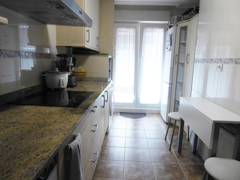 Foto 52fed889-0074-4fe2-9268-066093ffc071. Planta baixa a calle alday 9 a Maliaño Camargo