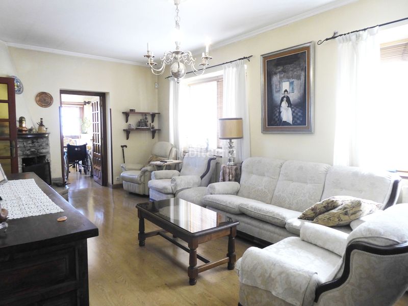 Foto 7a7acd17-af01-4282-893f-7a55360d1279. Haus mit kamin heizung parking in Muriedas Camargo
