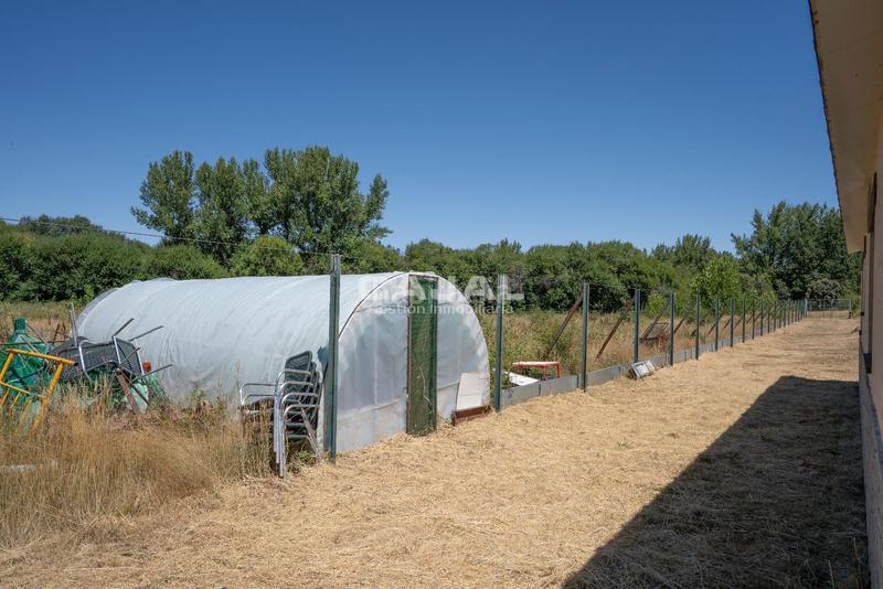 Foto 685ed84e-054e-45d3-afb1-115b602c44bb. Finca rústica en 8 en Fresno de Cantespino