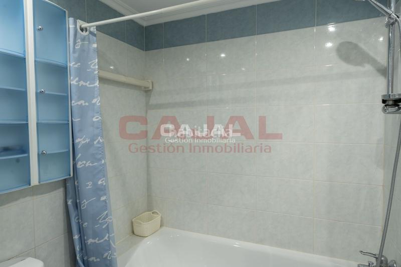 Foto 5558145e-d657-4865-8bf3-3b440cbbdead. Alquiler piso en Parquesol Valladolid