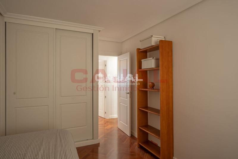 Foto c5f6f987-0b8a-4b51-af33-8167a03d1ac2. Miete etagenwohnung mit heizung parking in Parquesol Valladolid