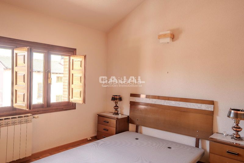 Foto cbcfa559-6b8e-402a-8755-e0b6da6dec75. Casa adossada amb calefacció aparcament a Riaza