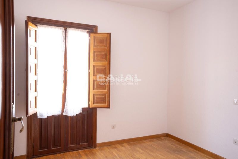 Foto f12e80e2-3737-481b-b9b2-6992330ff8bd. Casa adossada amb calefacció aparcament a Riaza