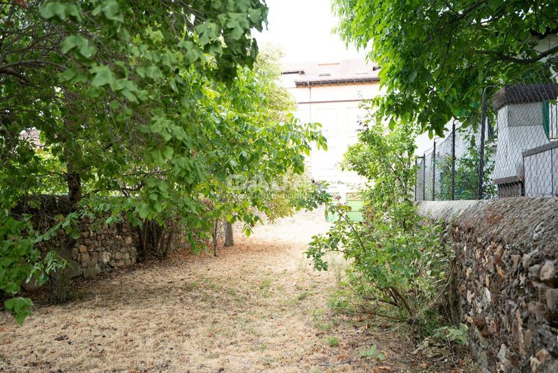 Foto cd8bb9db-6851-48e2-ae34-761132979672. Finca rústica a val alto 18 a Riaza