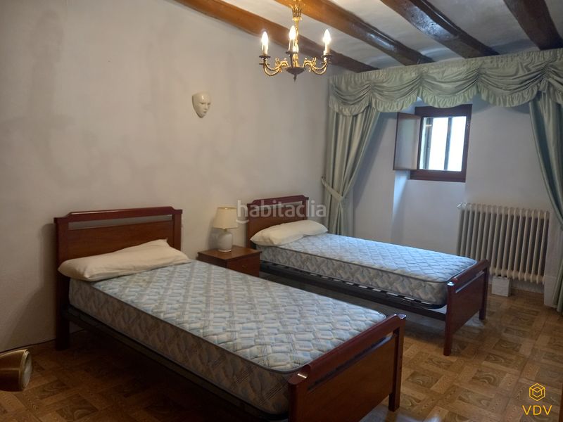 Foto db7f15b7-1d93-4749-bf2b-e536a22ccc19. Casa con riscaldamento in Aibar