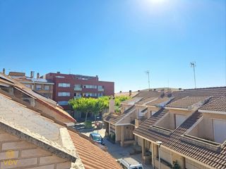 Casa adossada  Calle sánchez albornoz. Oportunidad adosado en cintruénigo!