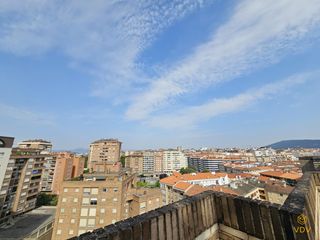 Piso  Calle de miguel astráin. Piso en azpilagaña - oportunidad en zona en auge