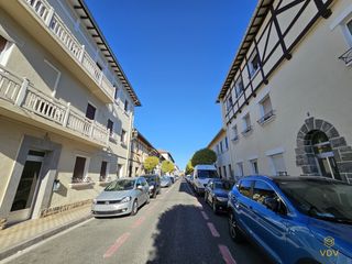 Pis  Calle de huarte. Piso en chantrea!