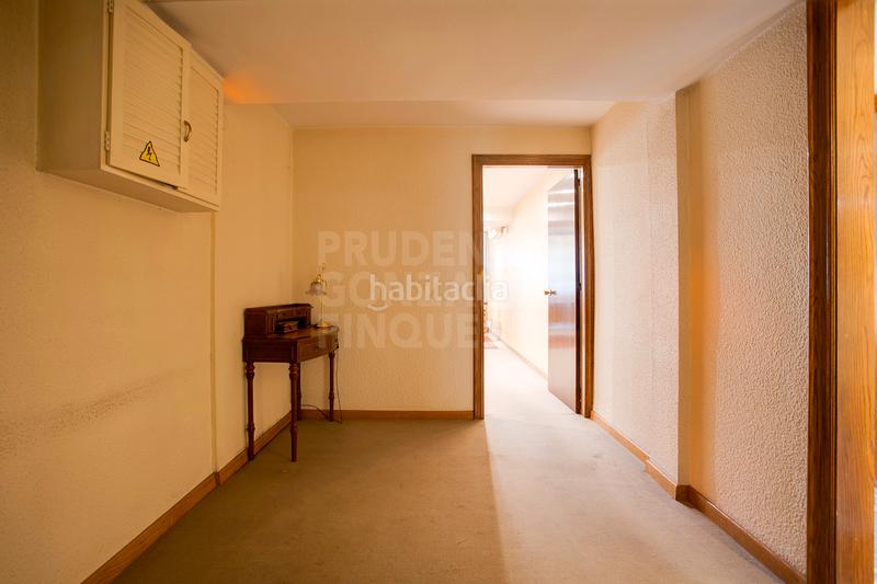 Foto 609d7f29-c773-4c91-a2e4-d85ee485c281. Büro in Sagrada Família Barcelona