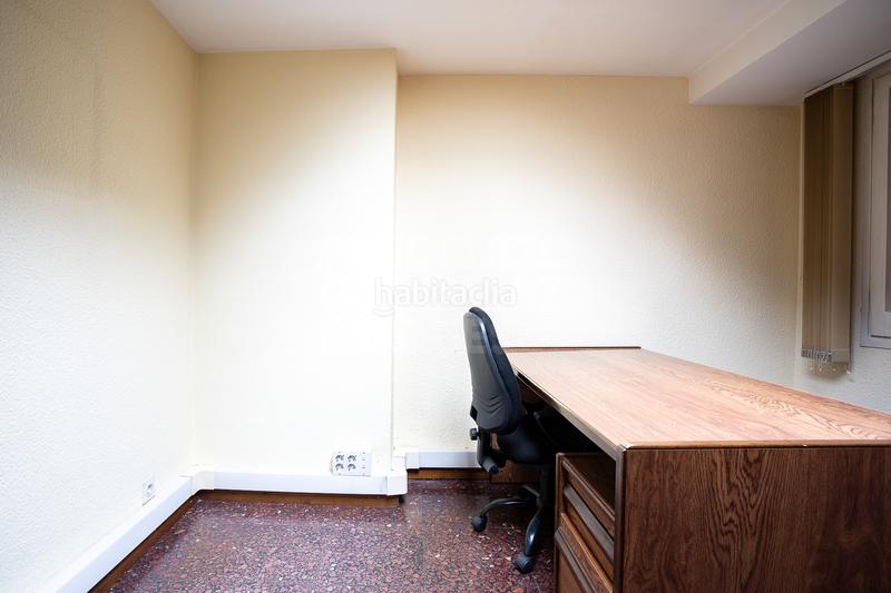 Foto d3c2cf89-97bc-41b1-904a-988580676df5. Büro in Sagrada Família Barcelona