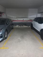 Parking voiture à Sagrada Família. Garaje en venta en marina