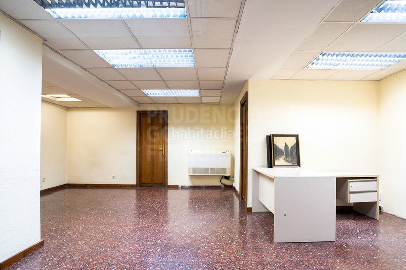 Foto 118503a5-1492-45db-8dce-8448ffd06926. Oficina  en venta en calle d'aragó en Sagrada Família Barcelona