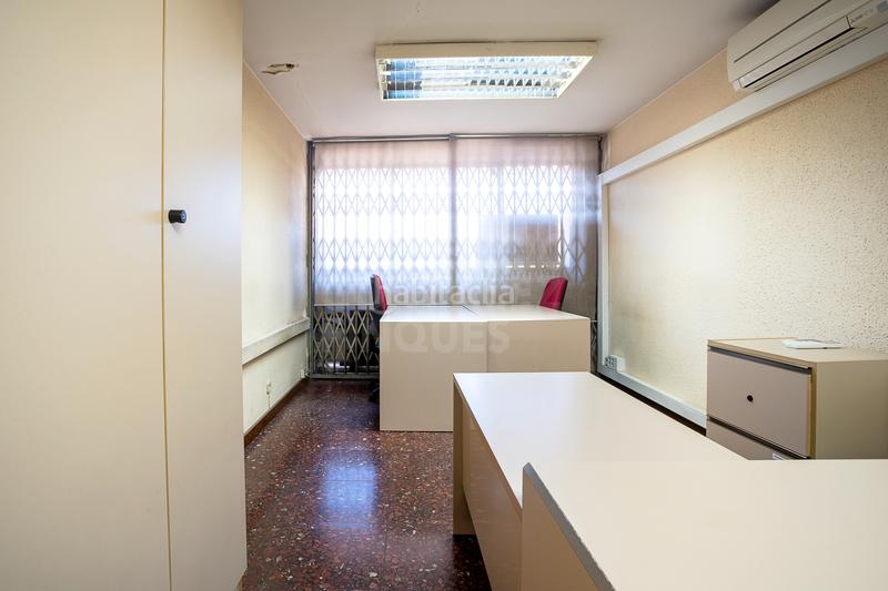 Foto 2c71907d-7a5d-4b2f-b4a9-47b159683bb0. Oficina  en venta en calle d'aragó en Sagrada Família Barcelona