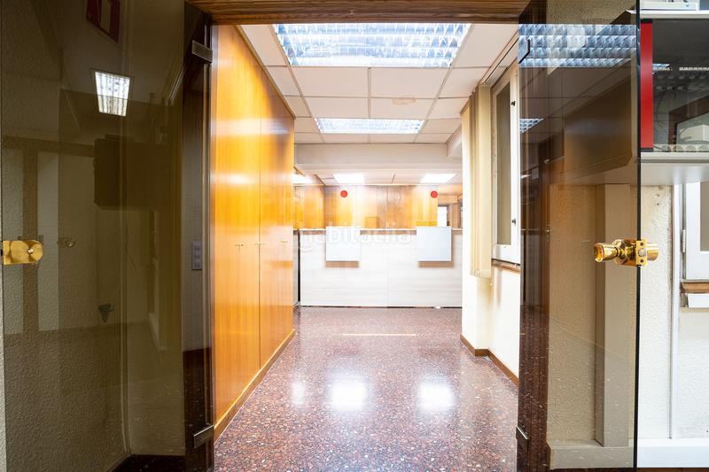 Foto ab12564b-965d-4abb-8f98-56b9764e2ae5. Oficina  en venta en calle d'aragó en Sagrada Família Barcelona