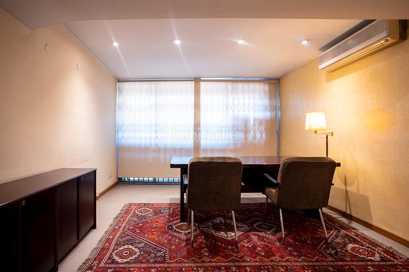 Foto cd28f996-7752-404c-8eaa-ebedc8dcc577. Oficina  en venta en calle d'aragó en Sagrada Família Barcelona