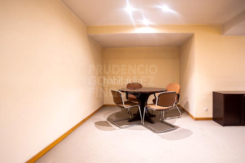 Foto e5062ab4-8742-4a59-8d59-bb7b31c80086. Oficina  en venta en calle d'aragó en Sagrada Família Barcelona