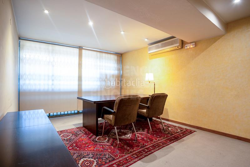 Foto fa4d8fa6-7819-48ef-bab1-402a59a23c83. Oficina  en venta en calle d'aragó en Sagrada Família Barcelona