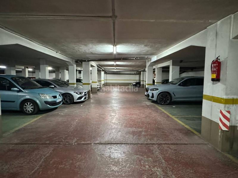 Foto dfd5a5f0-7899-453f-a55f-f0e4dd751465. Aparcament cotxe a La Llum Valencia