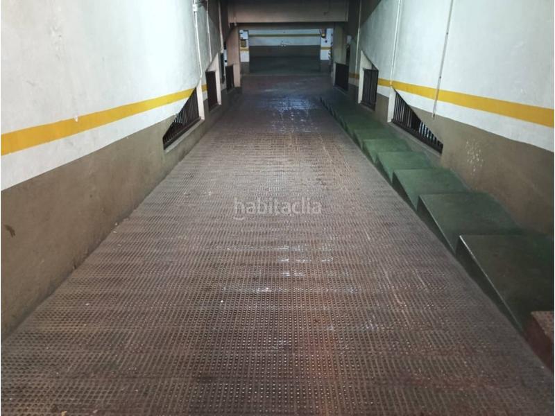 Foto e3e89ad1-2c4f-403b-b556-763e625e8040. Aparcament cotxe a La Llum Valencia