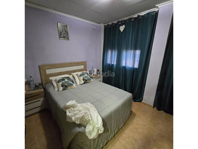 Foto 1565f63f-c8e1-4018-a505-a659daf9e236. Casa amb calefacció a La Torre Valencia