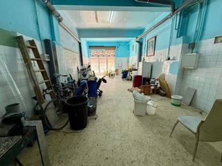 Locale commerciale  Rosales. Local en venta en benicalap46025