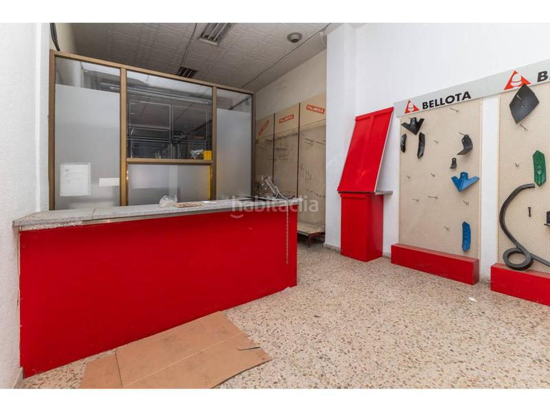 Foto ebd21489-ed15-47b9-b828-ff6a87ab37e4. Local commercial dans Cardenal Benlloch Mislata