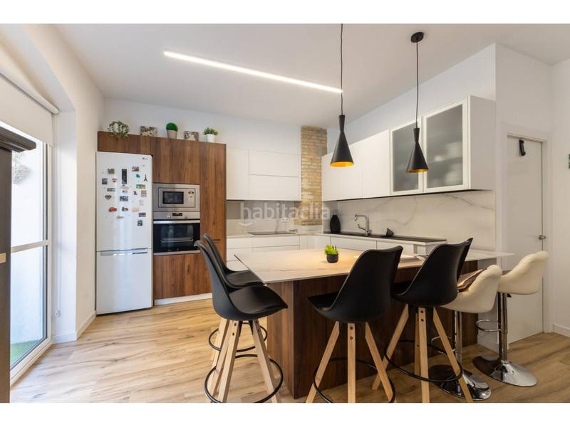 Foto 496c9090-6343-4ca0-89c5-fff215334f6e. Piso venta de piso en valència capital en Russafa Valencia