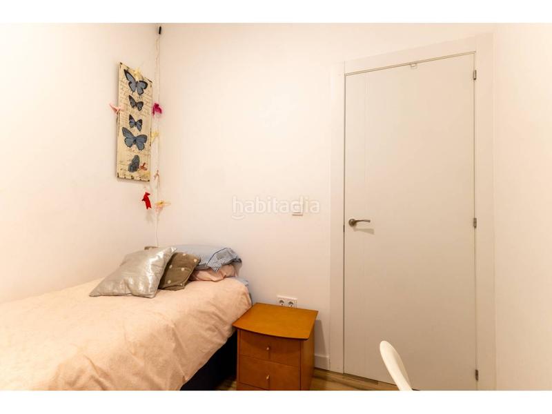 Foto a8af32df-8fc8-4d26-bea5-bbc0c4b70d08. Piso venta de piso en valència capital en Russafa Valencia