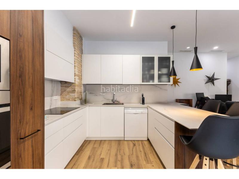 Foto d8f13210-55e3-4a76-80ad-760e242b2268. Piso venta de piso en valència capital en Russafa Valencia