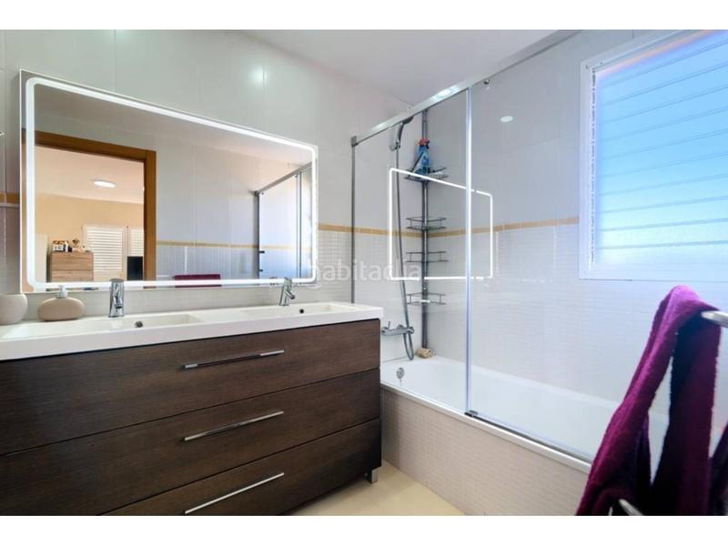 Foto 16d477be-bc7a-4781-b862-8f2cbac8db22. Chalet with parking pool in El Bosque Chiva