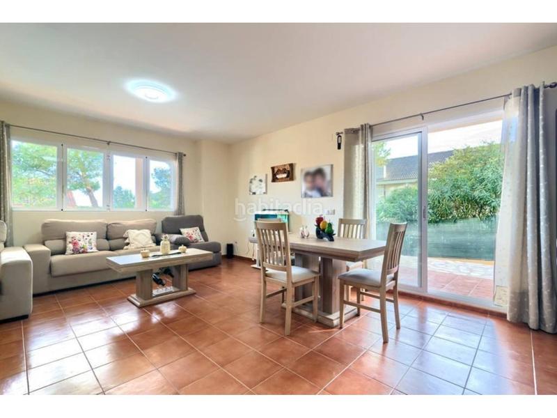 Foto 3a2e225c-f8a0-49cd-bec9-9936d8335fd3. Chalet with parking pool in El Bosque Chiva