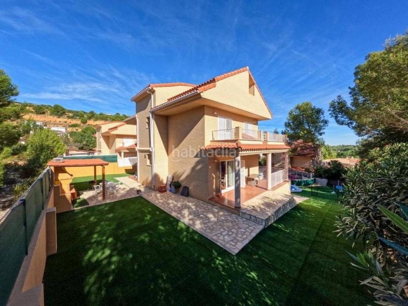 Foto cd5d3e5c-866a-487c-9c6b-695043927524. Chalet with parking pool in El Bosque Chiva