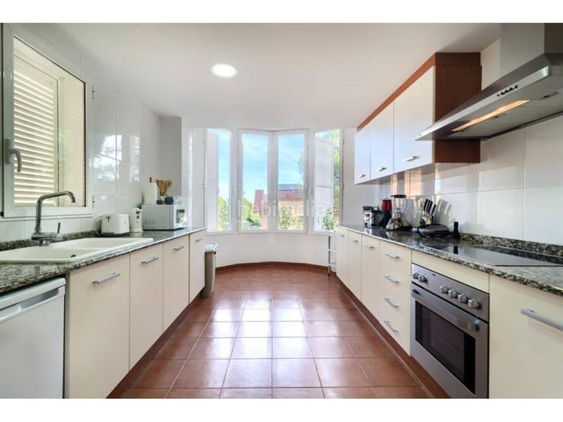 Foto eb0c6d5d-e66c-45cb-9a8f-4b885dc66467. Chalet with parking pool in El Bosque Chiva