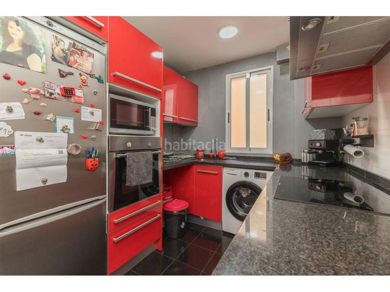 Foto 977d66e2-20a1-471d-9b4f-6136daa2e12b. Pis a Avenida de la Paz Xirivella