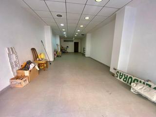 Location Local commercial  Zapadores. Local en alquiler en montolivet46006