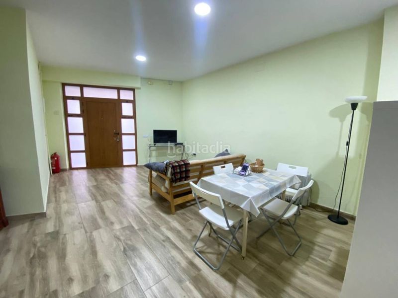 Foto 36f5525b-214f-40eb-b892-ddae39bdd393. Local comercial a Russafa Valencia