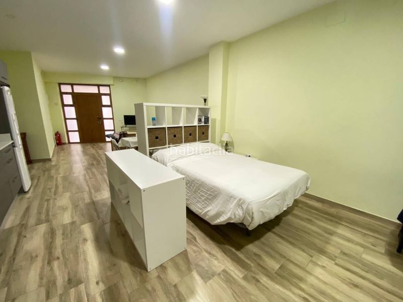 Foto bdf7ad36-bb62-4b21-943a-330918b73bd6. Local comercial a Russafa Valencia