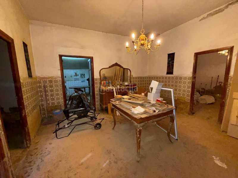 Foto 2e2e1ab1-1ea9-40a4-9317-f37c1573cfcf. Casa adossada a Aldaia