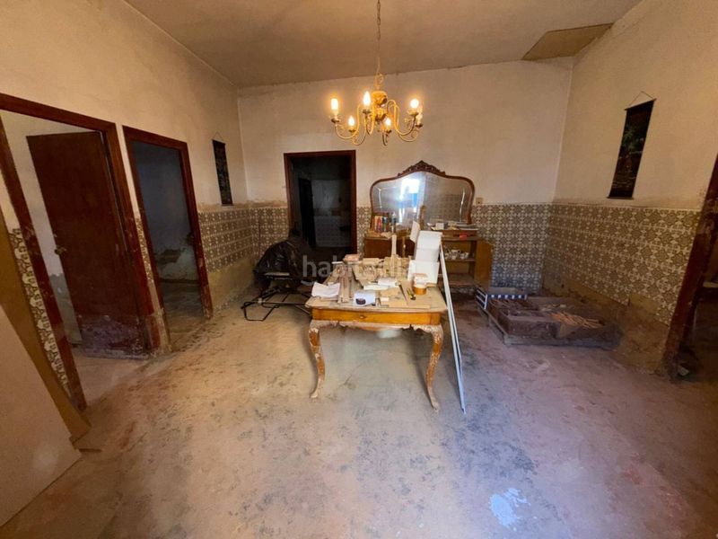 Foto 65048783-1d8b-4741-8d8d-3d149fe3e414. Casa adossada a Aldaia